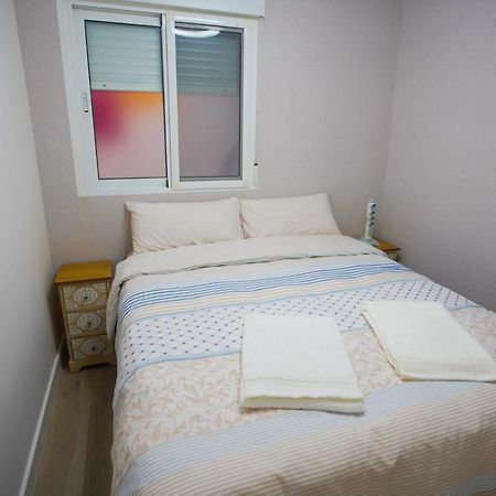 Stylish & Spacious Family Apartment Near Beach & Vibrant Historic Market Alicante Eksteriør bilde