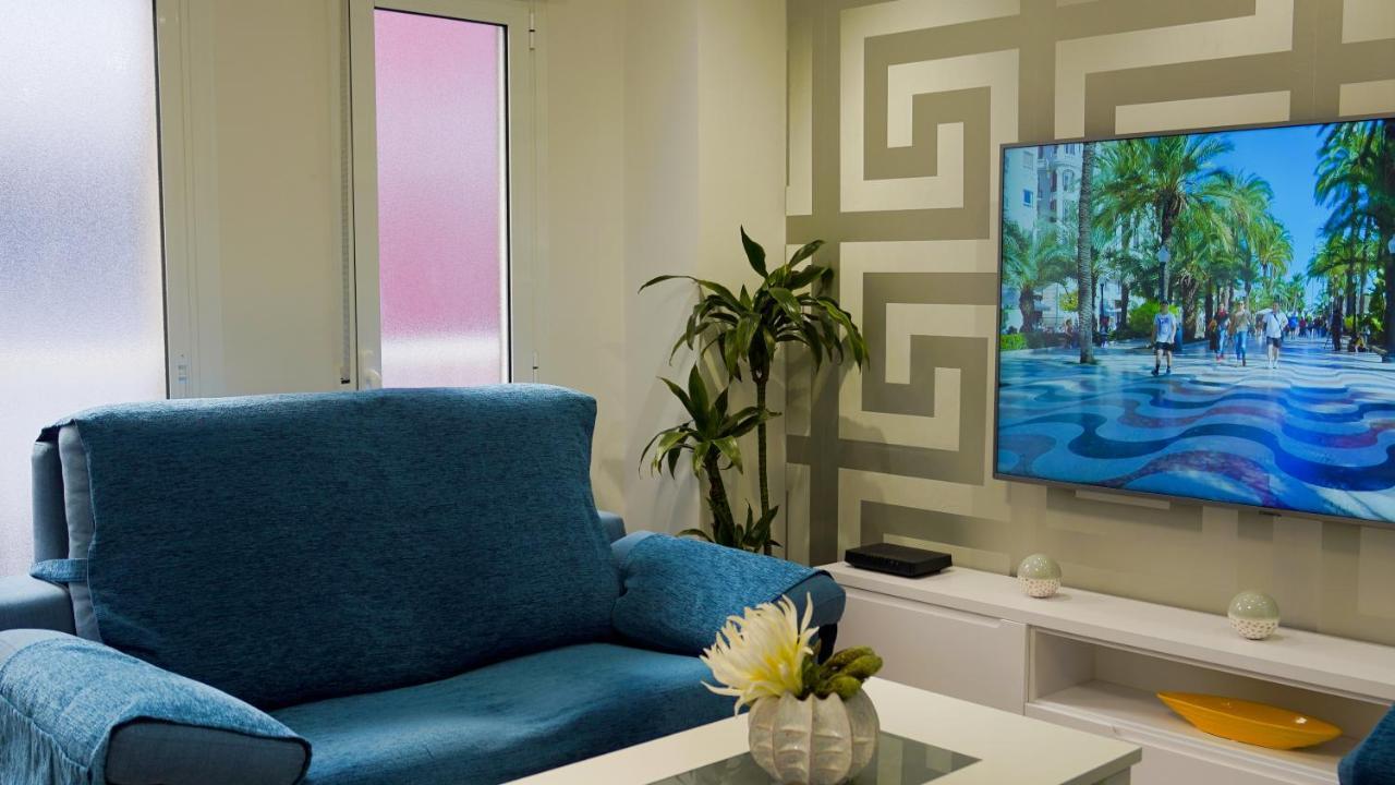 Stylish & Spacious Family Apartment Near Beach & Vibrant Historic Market Alicante Eksteriør bilde