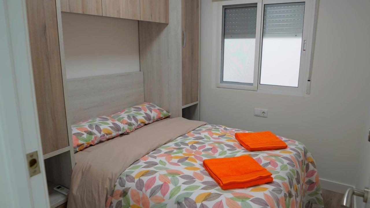 Stylish & Spacious Family Apartment Near Beach & Vibrant Historic Market Alicante Eksteriør bilde