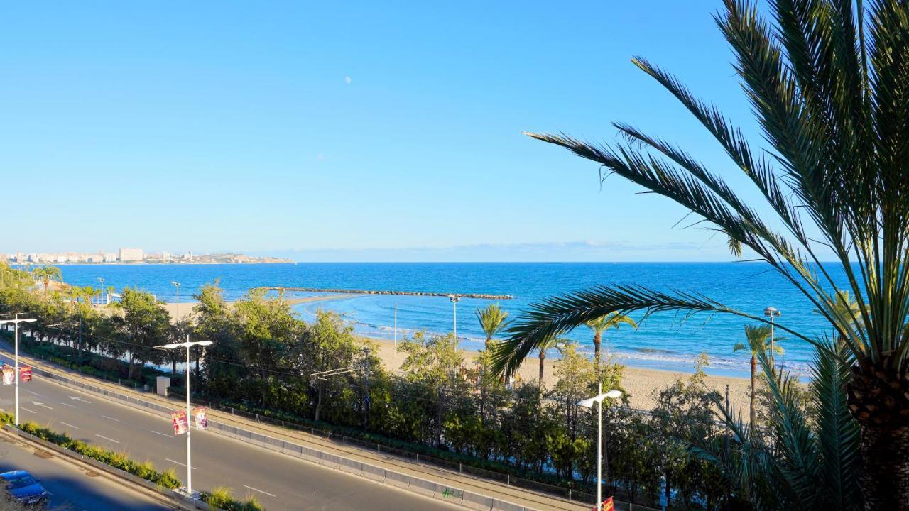 Stylish & Spacious Family Apartment Near Beach & Vibrant Historic Market Alicante Eksteriør bilde