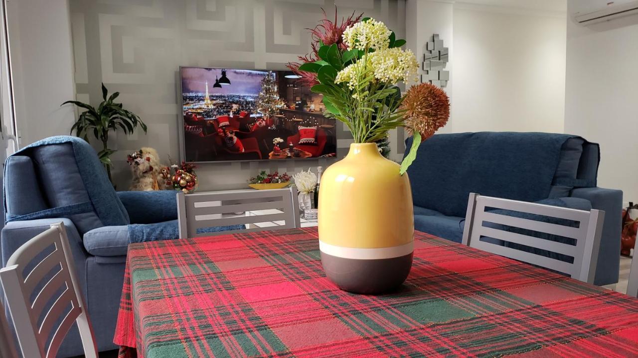 Stylish & Spacious Family Apartment Near Beach & Vibrant Historic Market Alicante Eksteriør bilde